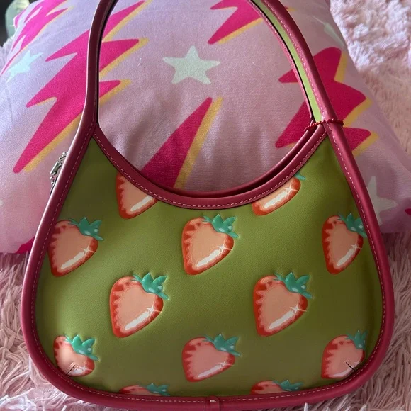 Coachtopia Strawberry Ergo - Picture 3 of 9